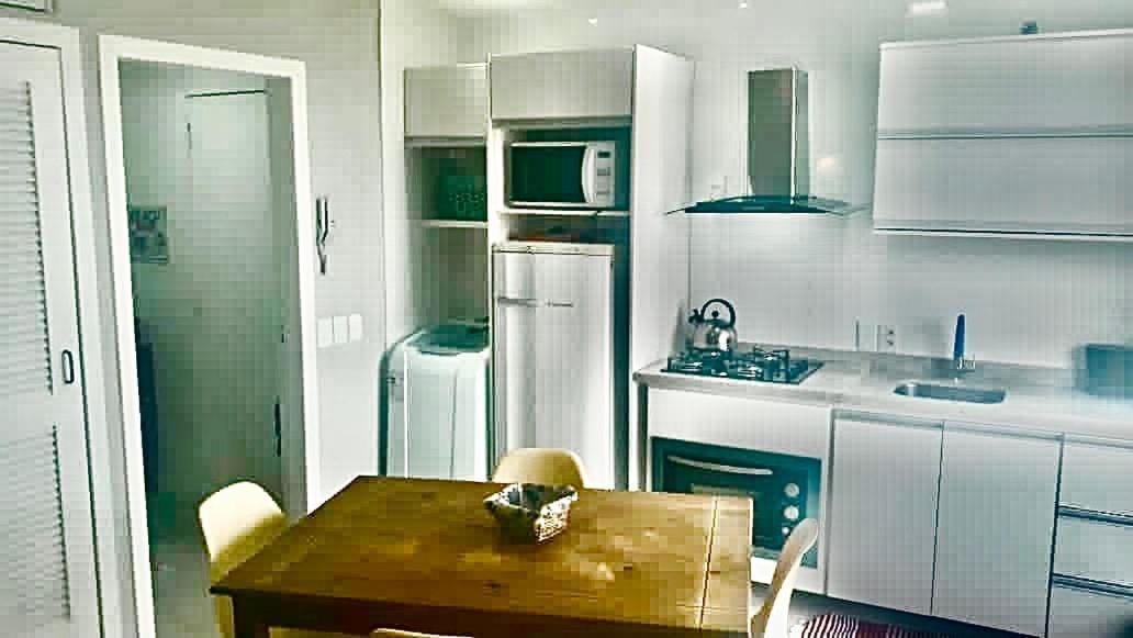 Ingleses Seashore Apartment