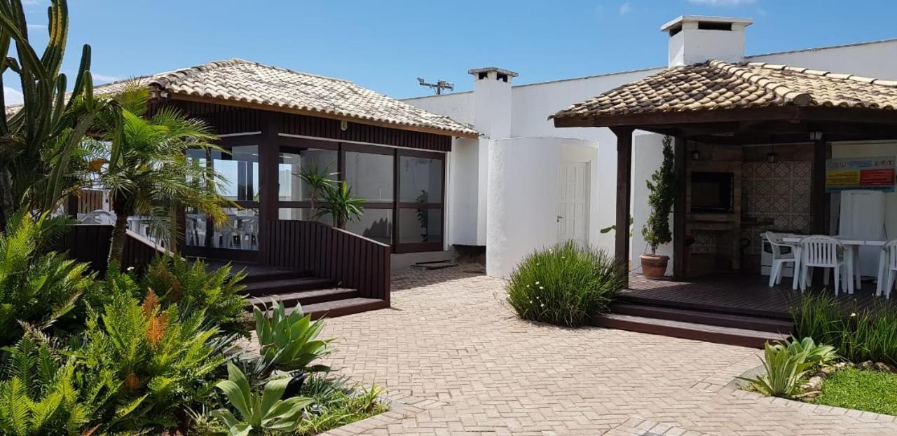Ingleses Seashore Apartment *